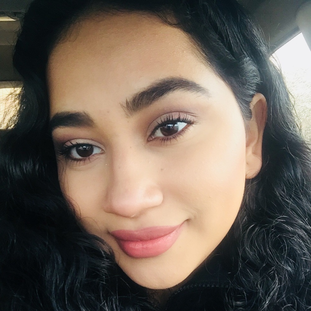 Meet your Posher, Karina